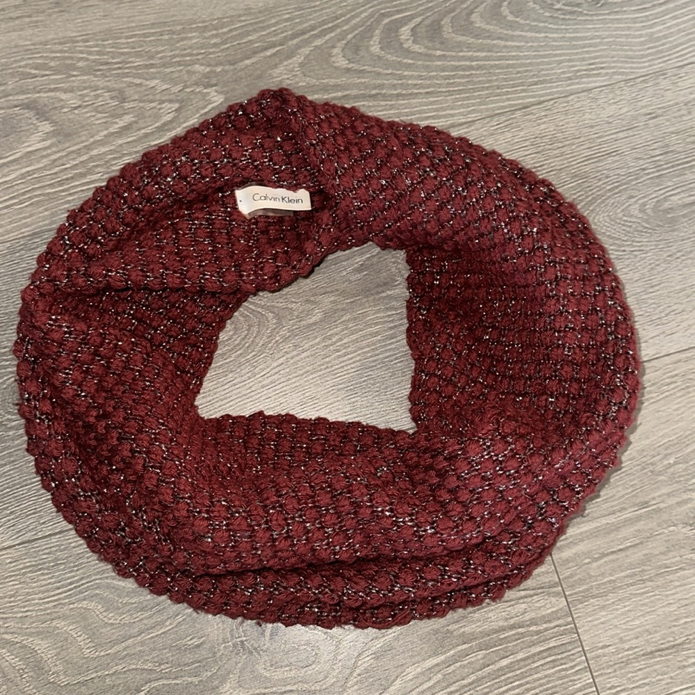 Calvin Klein Infinity Scarf - Picture 2 of 6